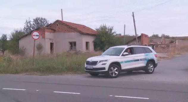Такова чудо на пътя няма никъде другаде в България, шофьорите са в шок ВИДЕО