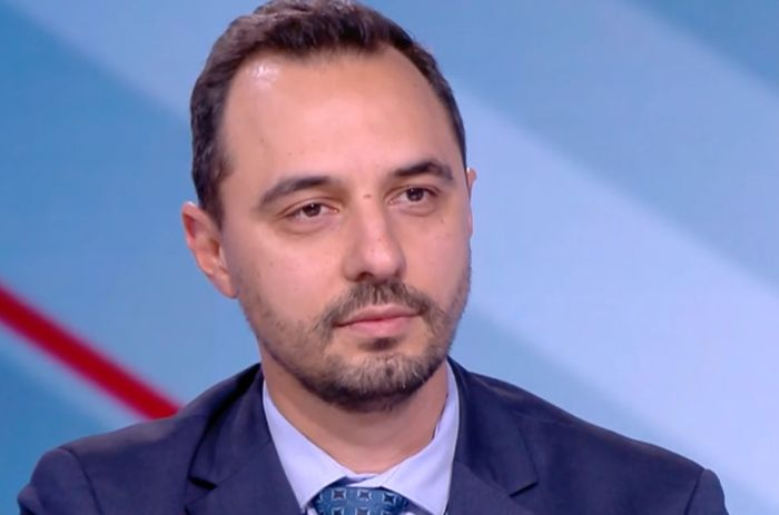 Икономическият министър сложи кръст на тавана на цените, но обяви, че от 1 ноември...