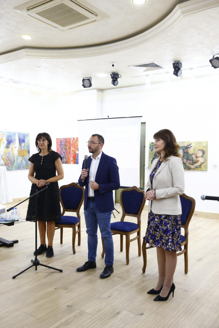 Хекимян увеличава с 50% заплатите на...
