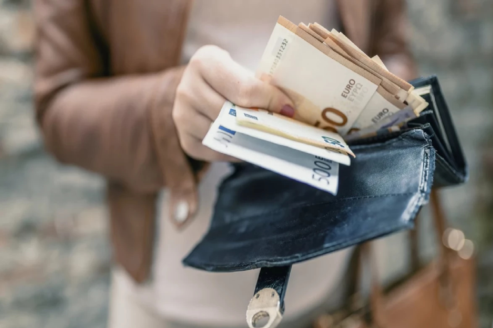 Изненада! Информация за въвеждането на еврото ще получаваме с...