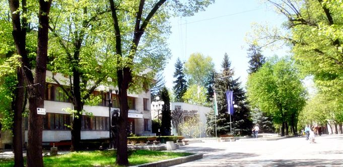 Обвиниха кандидат за кмет на Велинград в страшна далавера  