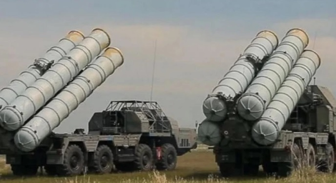 УНИАН: Руските агресори докараха допълнителни ракети С-300 за удари