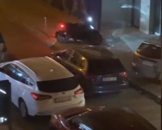 Столичанин видя чужда кола пред гаража си, последвалото шокира всички ВИДЕО 