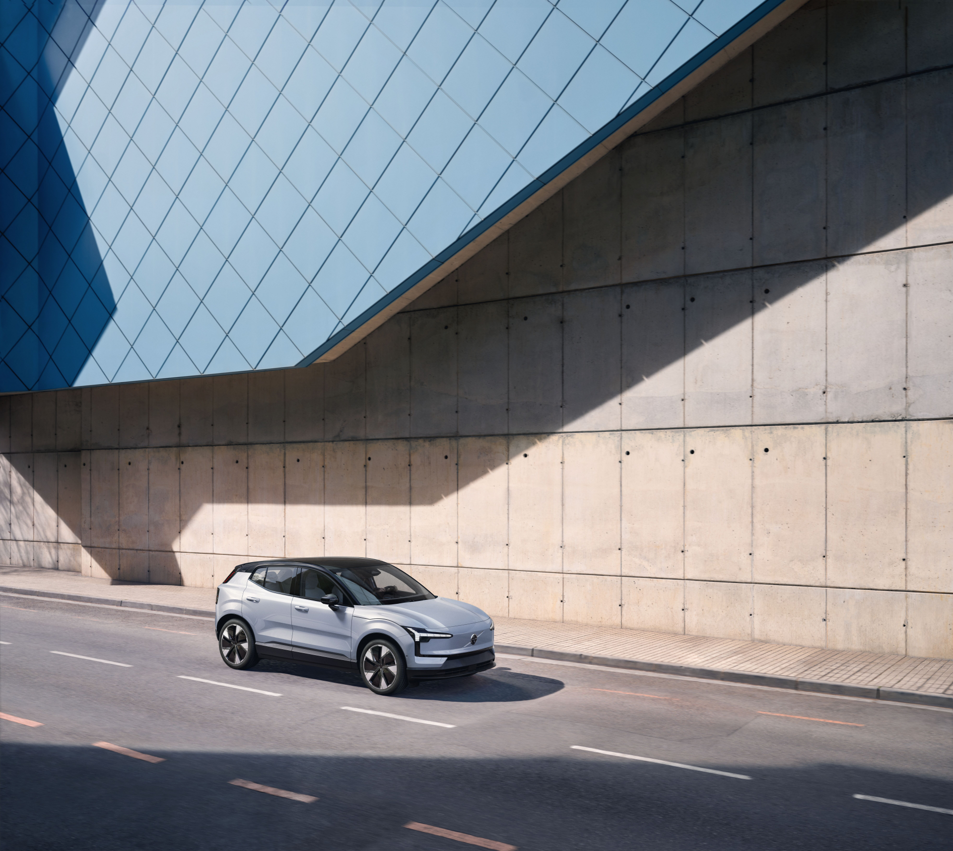 Volvo Cars ще произвежда Новото EX30 и в Европа