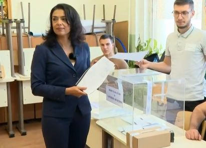 Ваня Григорова рано-рано даде гласа си, каза защо ВИДЕО