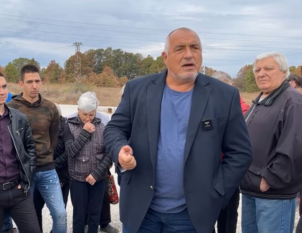 Борисов видя края на сглобката, издаде каква пикантна оферта е отправил на Кирил Петков БЛИЦ TV
