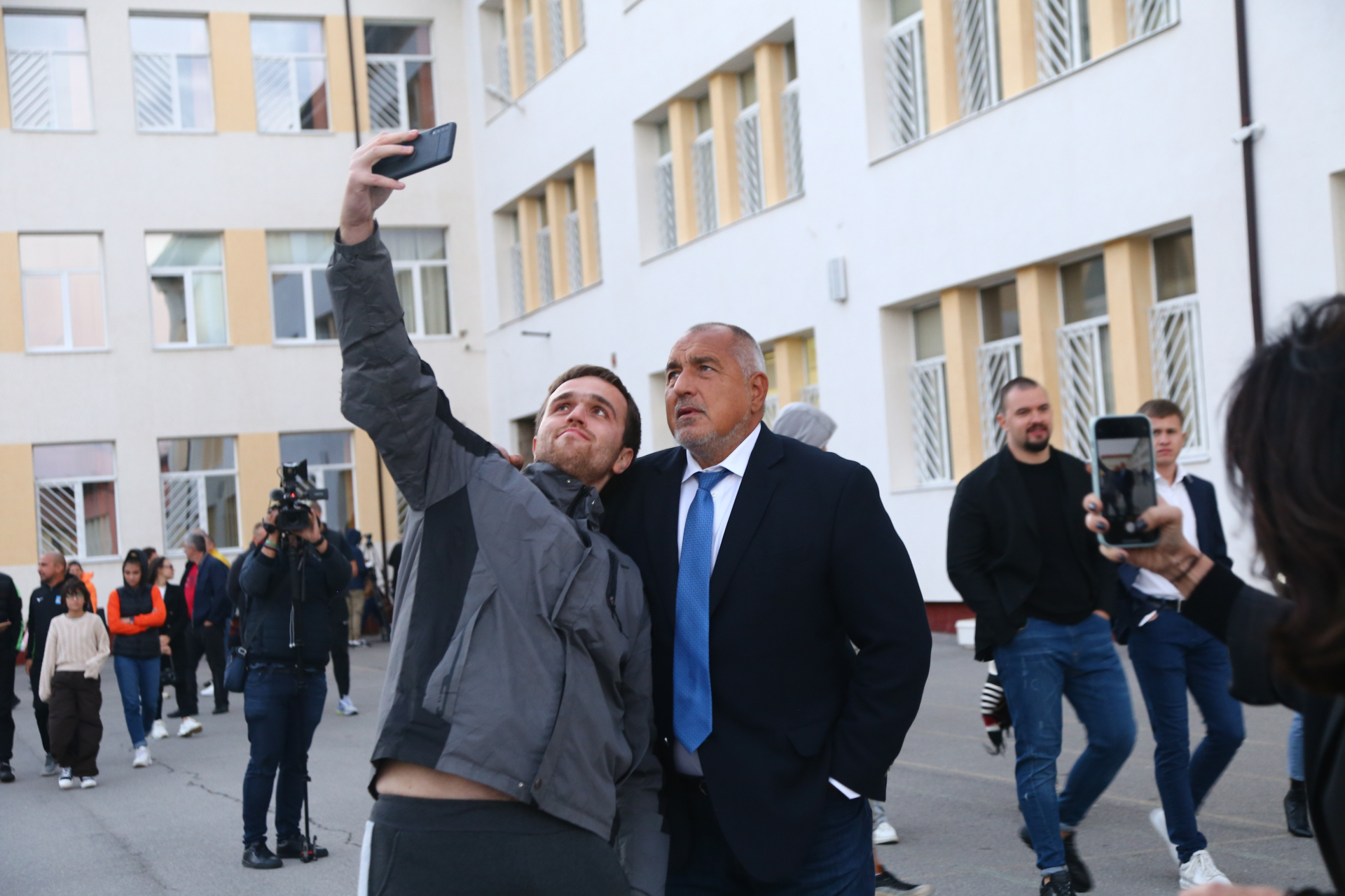 Политолог посочи стабилен ли е кабинетът след местните избори ВИДЕО