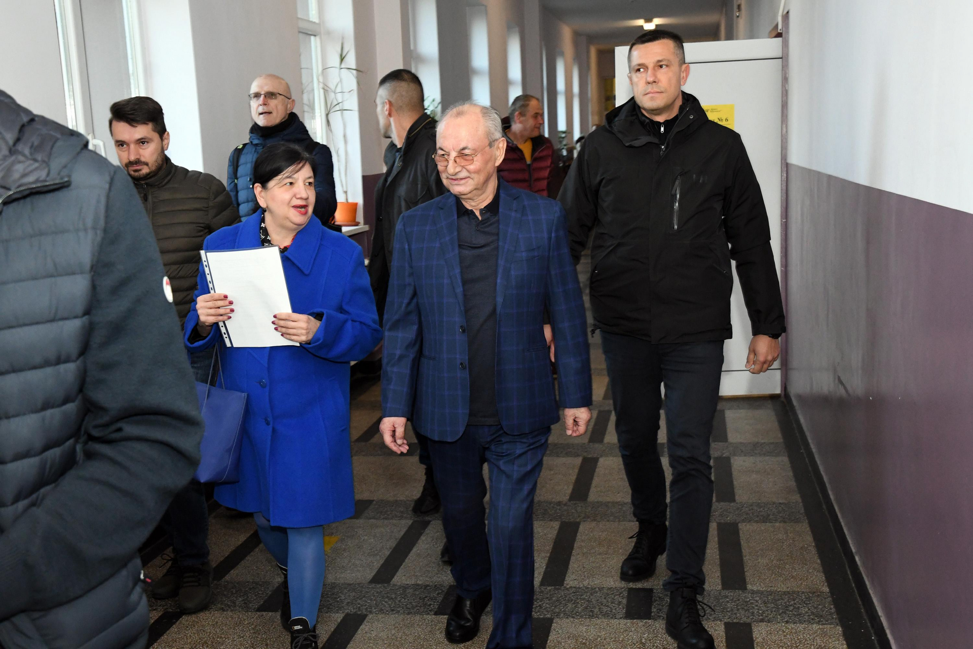 Пародия! Доган и слугите му с отчаян пиарски ход срещу Пеевски
