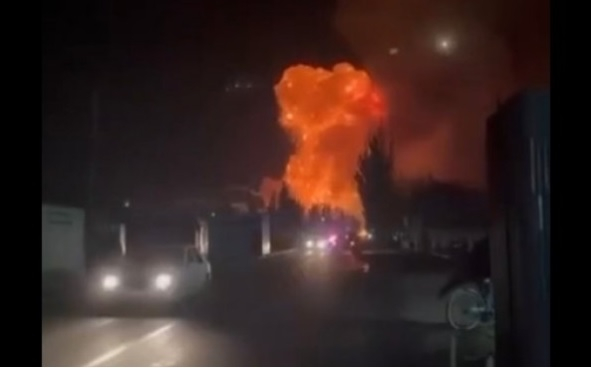 ВИДЕО от войната: Показаха удар на ВСУ по руска военна база край Мариупол