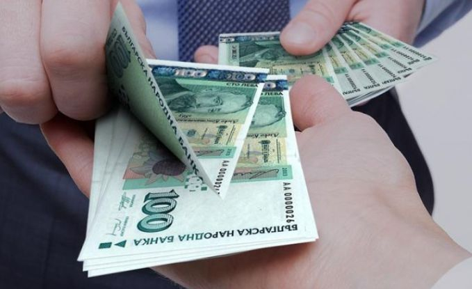 Фирми за бързи кредити си намериха майстора, връщат стотици левове заради...