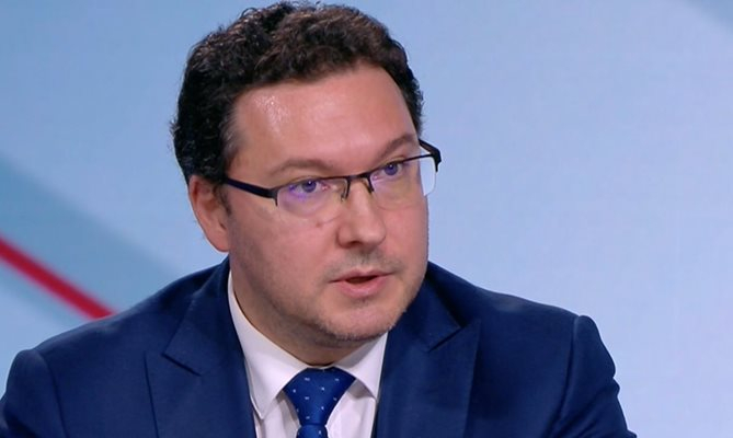 Даниел Митов отсече: Сглобките трябва да приключат