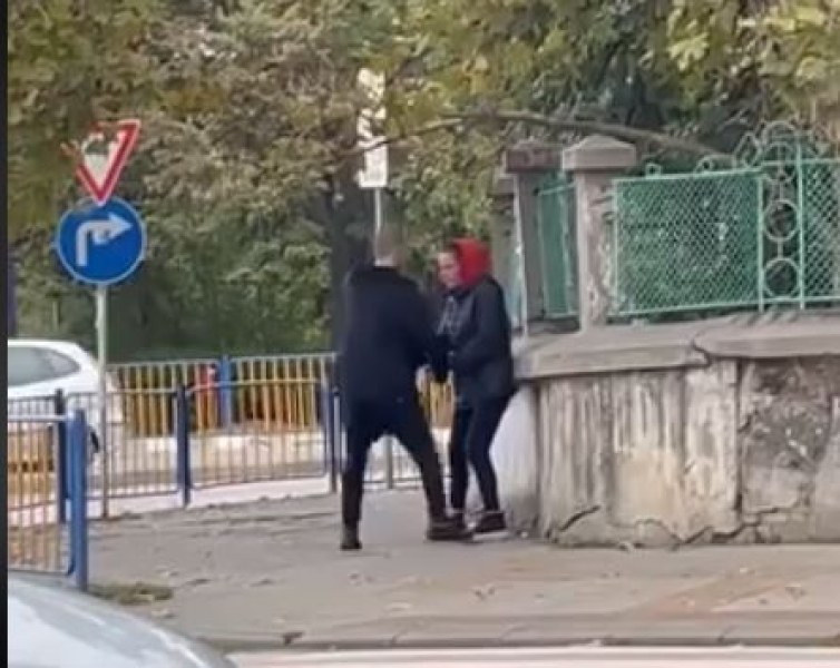 Ще настръхнете: Мъж нападна с юмруци и шутове жена, последва нещо шокиращо ВИДЕО