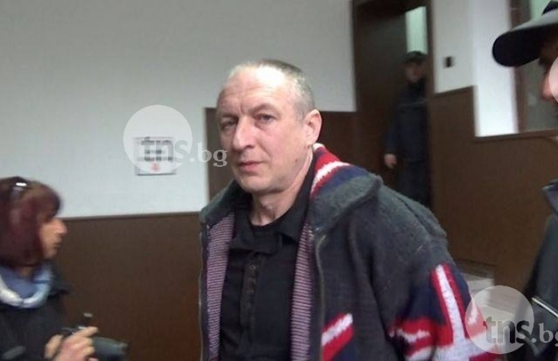 Свирепият убиец на митничаря Дребчев не е на себе си от тази вест 