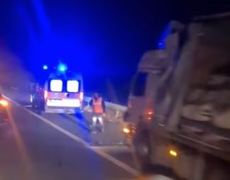 Брутално верижно меле с коли, камиони и линейка блокира „Тракия“ ВИДЕО