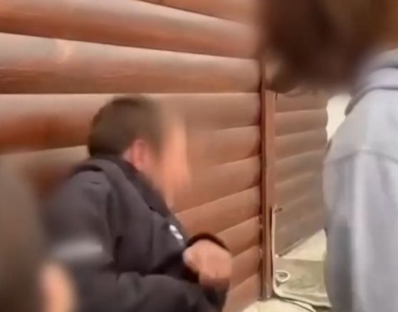 Момчето, тормозено от агресивна ученичка, проговори за ужаса: Биха ме, защото... ВИДЕО 