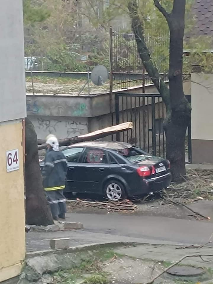 Извънредно от Варна! СНИМКИ показват как изглежда градът след апокалипсиса, кметът обяви... ВИДЕО