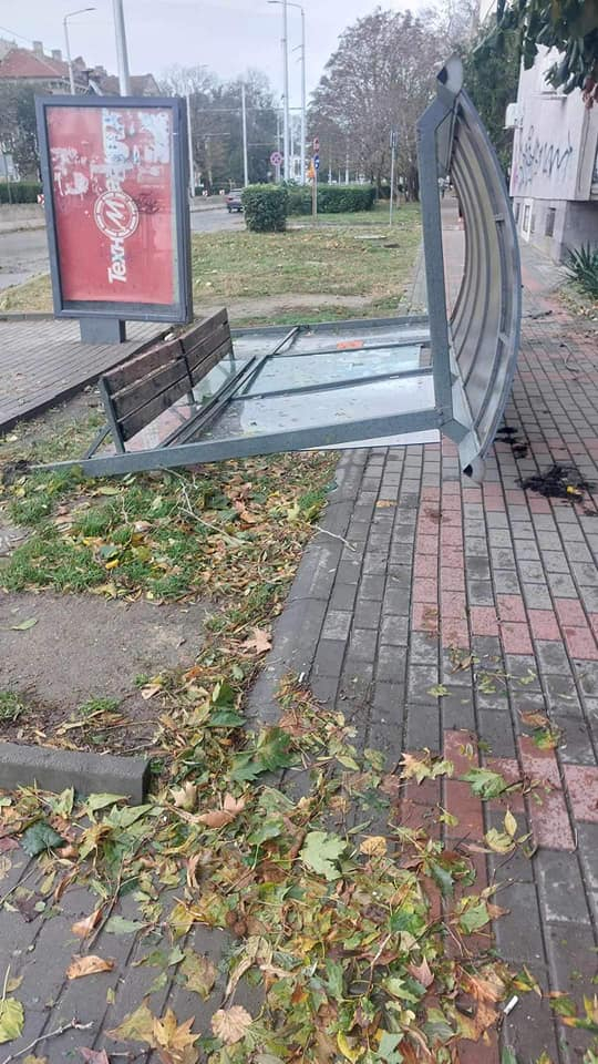 Извънредно от Варна! СНИМКИ показват как изглежда градът след апокалипсиса, кметът обяви... ВИДЕО