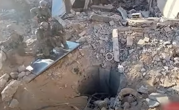 Израелските сили показаха ВИДЕО с 55-метров тунел на терористите под болницата „Ал-Шифа“, танкове попаднаха в засада на Хамас