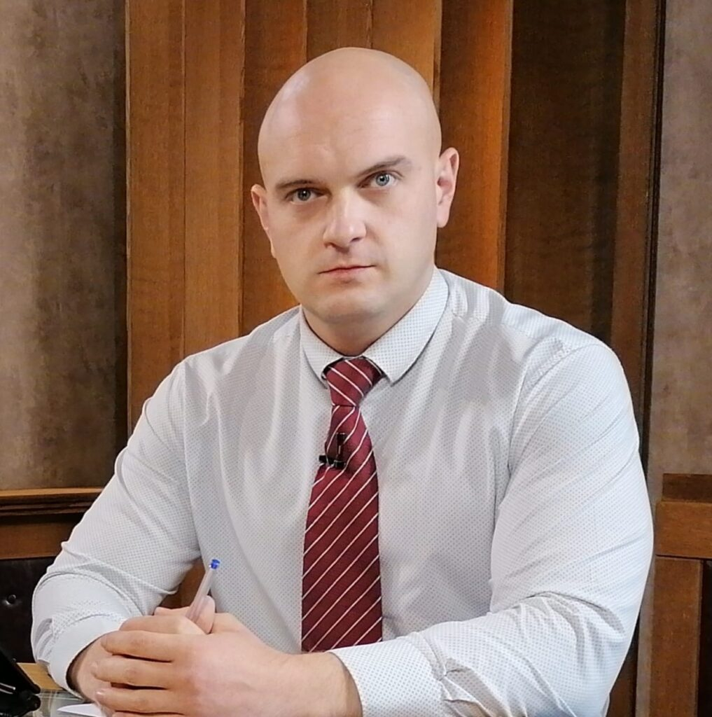 Журналист избухна: Банда идиоти със съмнително психическо здраве разправят, че...