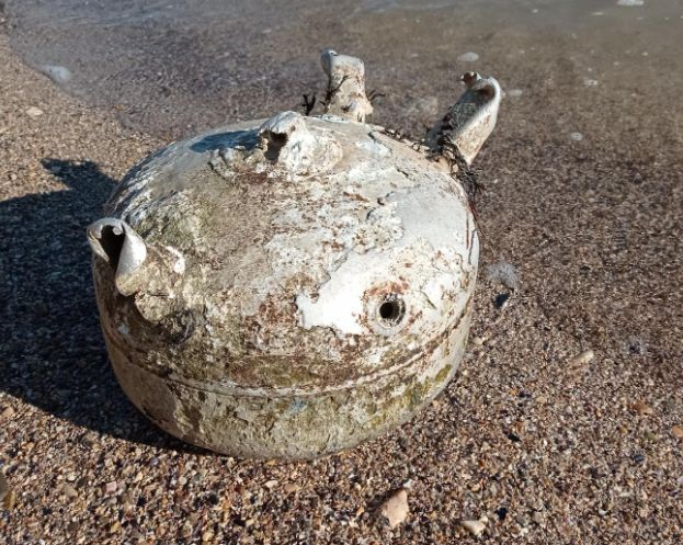 Опасната находка, която морето изхвърли край Балчик, се оказа...