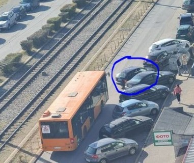 Нелепа ситуация постави в капан часове наред столичани СНИМКИ