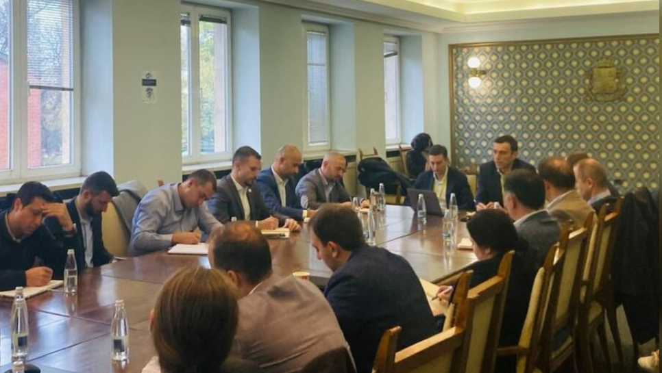 Терзиев свика важна среща, свали картите пред всички кметове