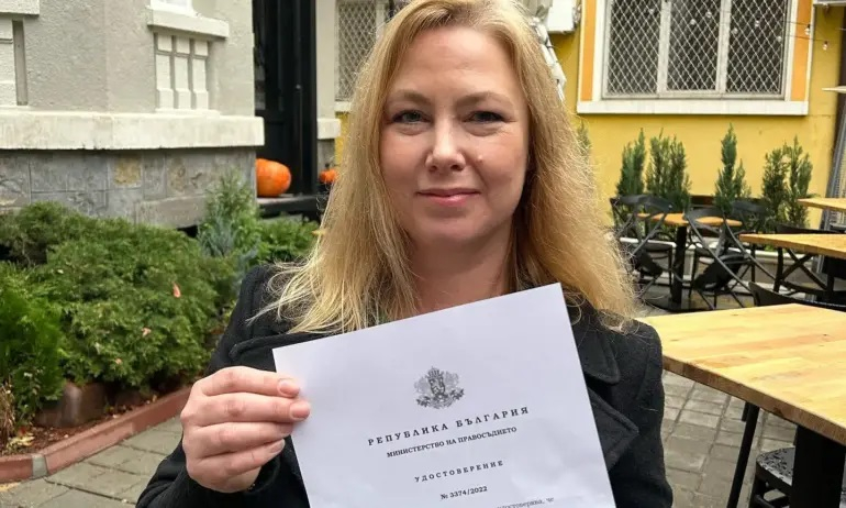 Жената на Кирил Петков се похвали с голям успех: След повече от 16 г. вече… СНИМКИ
