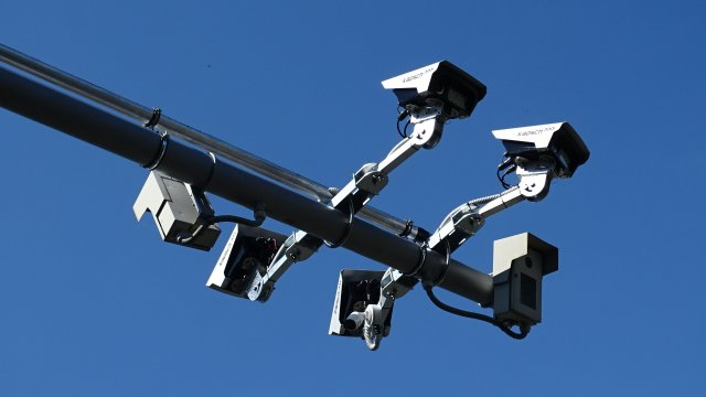 Камерите на тол системите засичат вече джигитите, ето как го измислиха