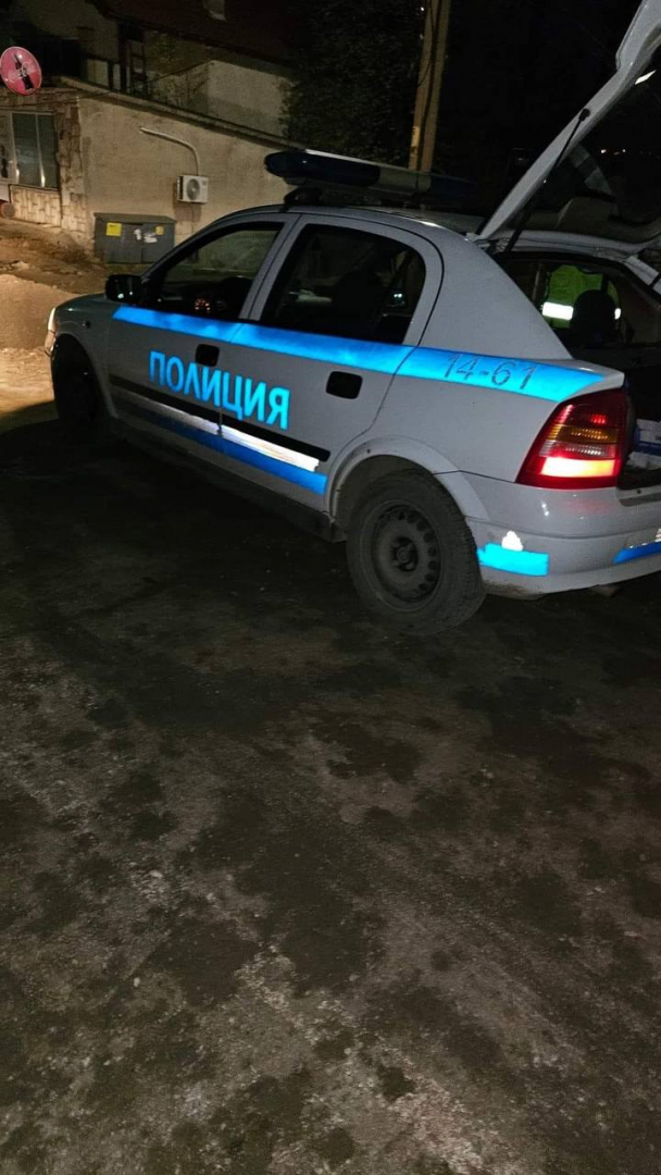 Млада шофьорка метна джипа си в изкоп в Перник СНИМКИ