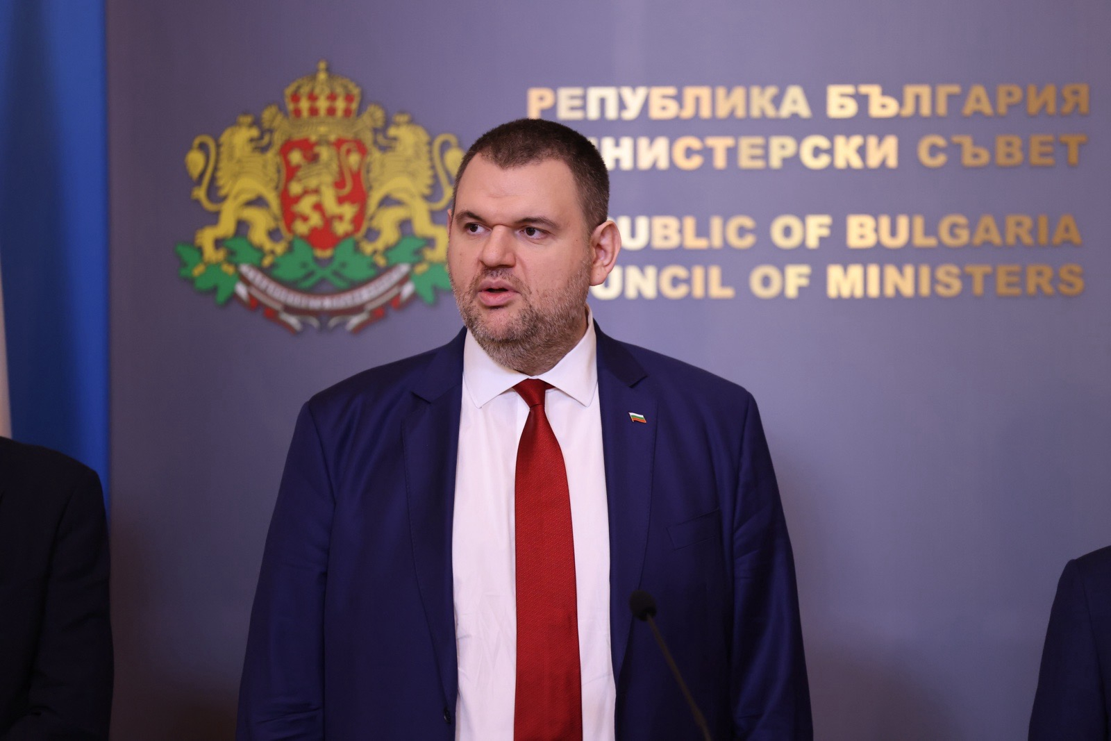 Пеевски: Г-н премиер, сняг онлайн не се чисти