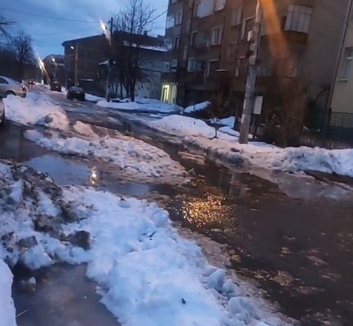 Шокиращо ВИДЕО от Враца! Хората не вярват какво се случва в центъра