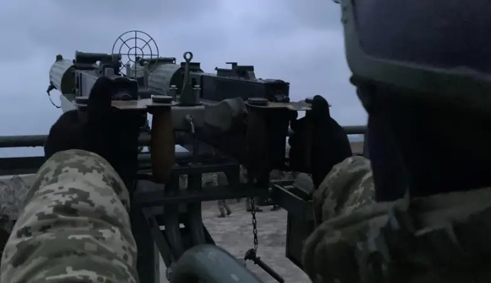 "Бизнес инсайдър": ВСУ използват оръжие от Първата световна война ВИДЕО
