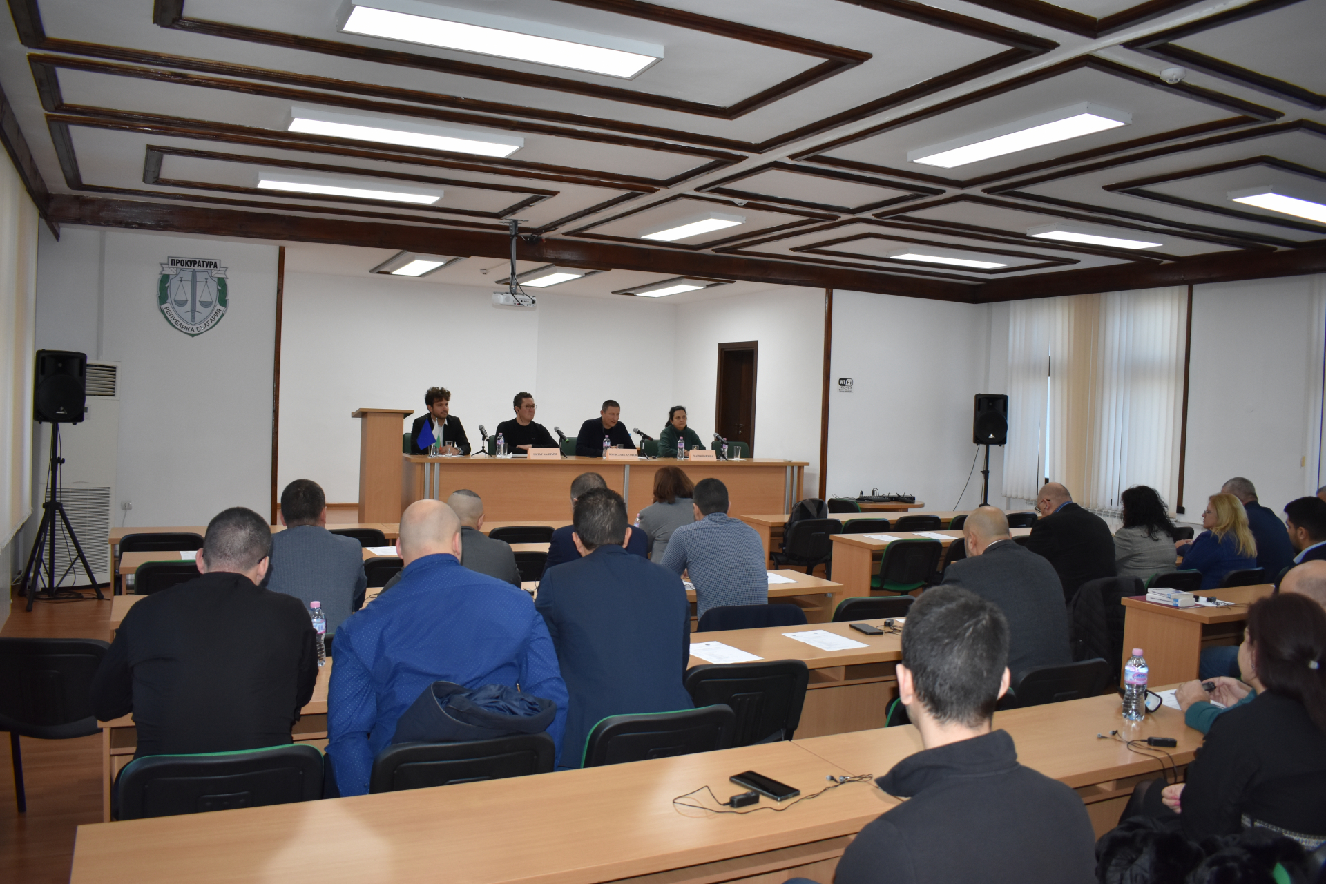 Сарафов и постоянният съветник по правните въпроси за борбата с корупцията в Централна Европа откриха семинар за магистрати