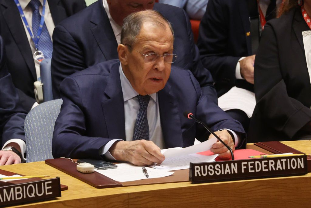 Лавров размаха пръст на Украйна, възможен ли е мир