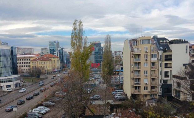 НАП продава горещ имот на пъпа на София за тънки пари