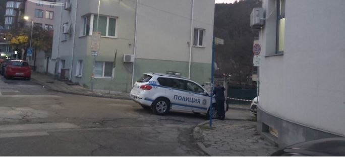 Извънредно! Обир и стрелба в Благоевград, има тежко ранен