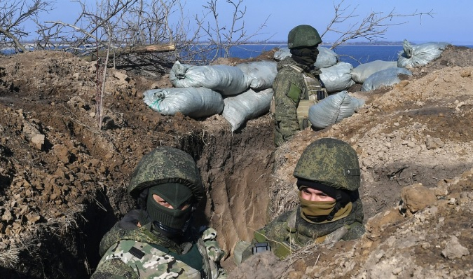 Украински разузнавач обясни защо руснаците вкопават блиндажи в корените на дърветата ВИДЕО