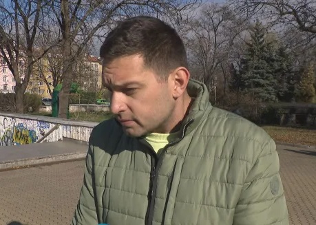 Човек на ДБ хапе полицай при обиск за марихуана, опищя мрежата, че го насилвали ВИДЕО 