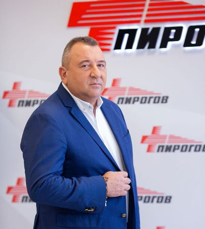 Рокада в "Пирогов"! Сменят шефа, ето кой сяда на стола му СНИМКИ