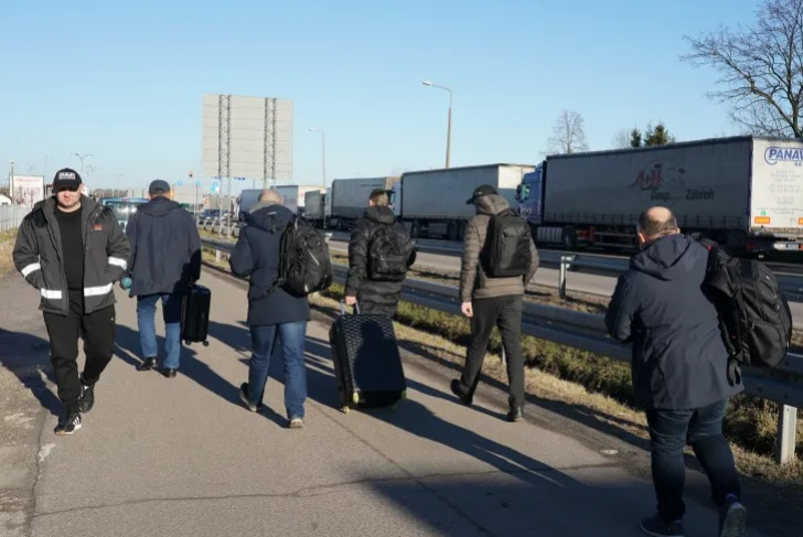 Германски депутат разясни колко украинци се укриват в Европейския съюз от военна служба