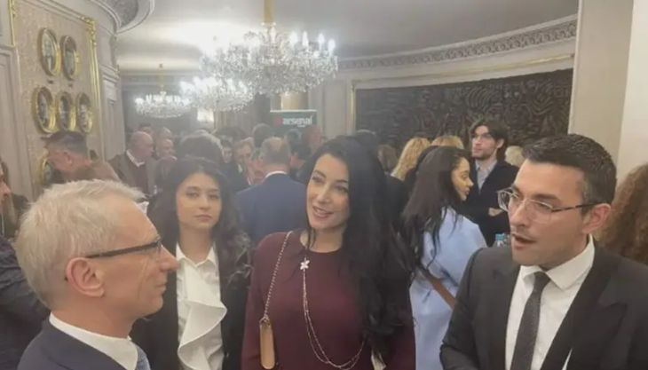 Мата Хари си набеляза нова жертва, погна премиера Денков