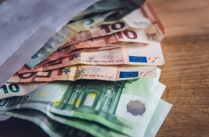 Как успя?! Немски чиновник получи 350 000 евро за 5 години без да работи