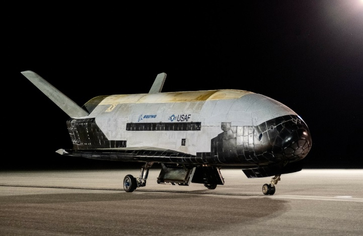 Нови подробности за свърхсекретния космически апарат X-37B, оказа се, че...