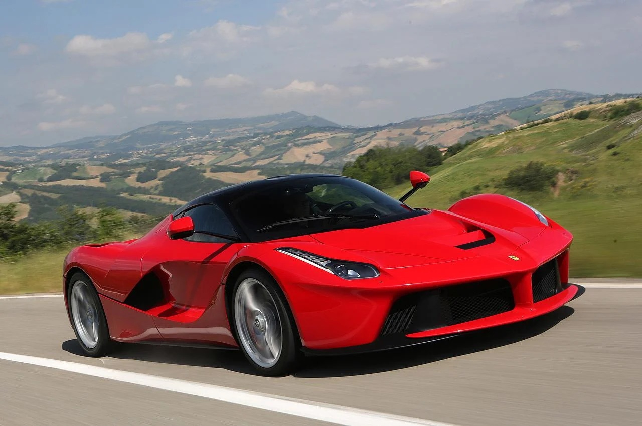 Разсекретиха цените на ремонта на скъпо LaFerrari