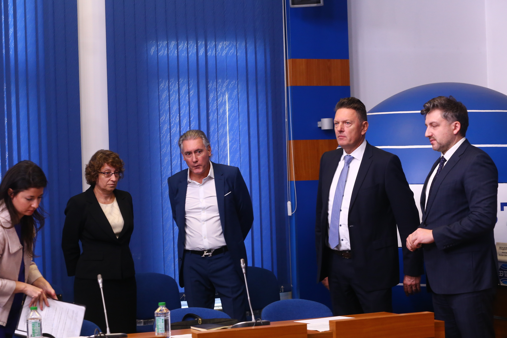 От КРИБ бият тревога: Напът сме да загубим основно конкурентно предимство НА ЖИВО