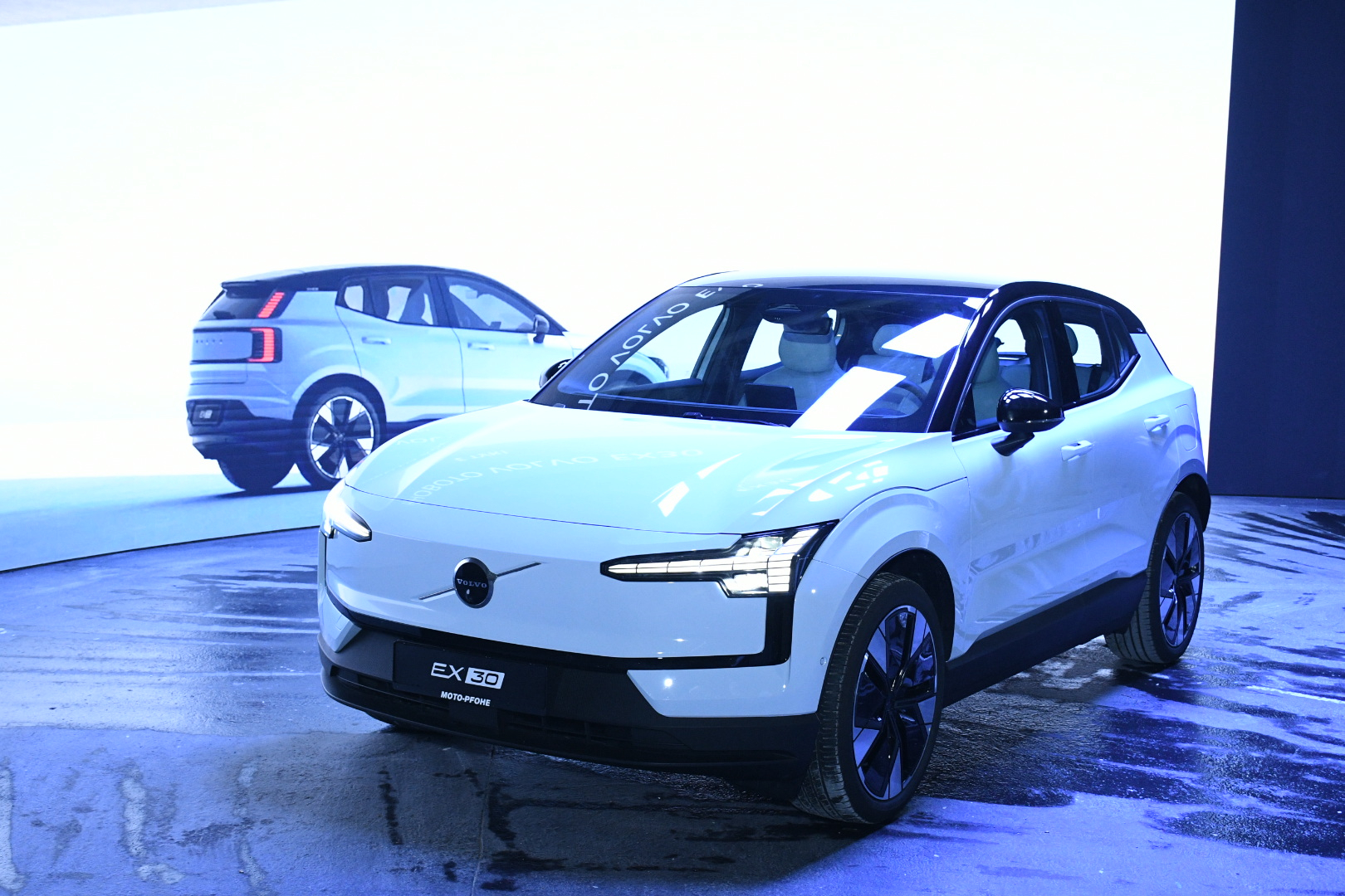 Новото напълно електрическо Volvo EX30 пристигна в България
