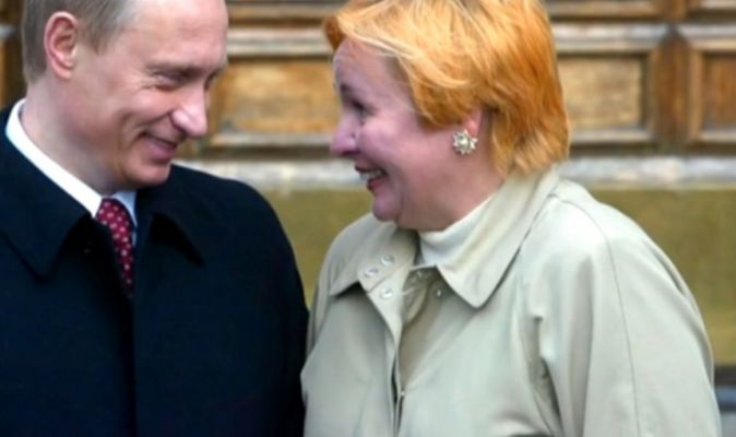 Младок топли леглото на бившата съпруга на Путин 