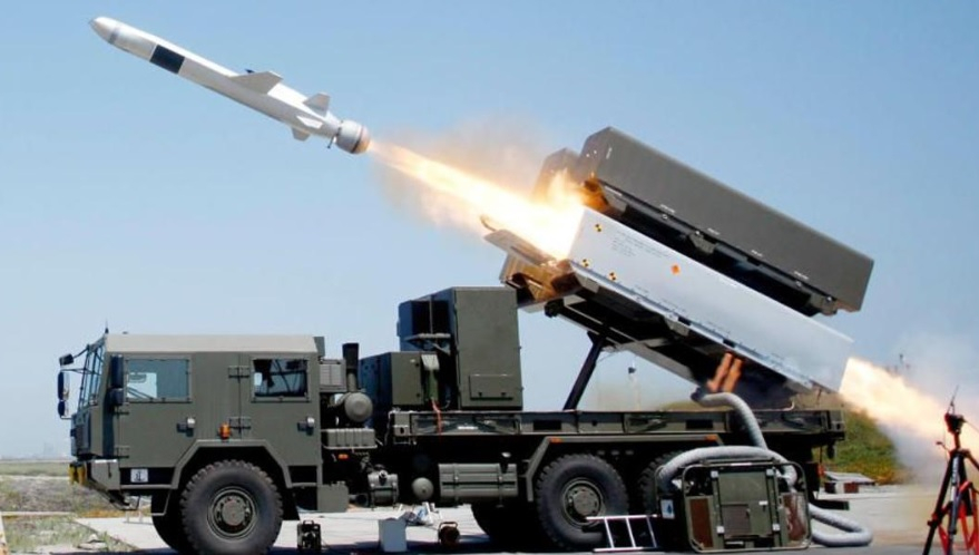 Колко струват ракетите за комплексите NASAMS и IRIS-T,  сравнение на цените
