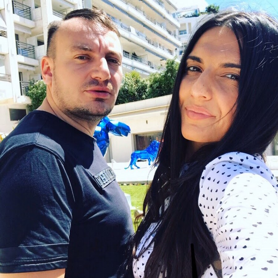 Пиленцата от Монако пак се хвалят, този път с мощен звяр ВИДЕО