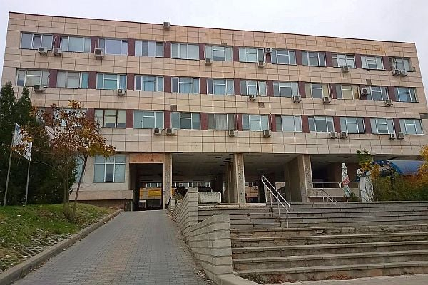 Лекарите в шок! Внезапно почина директорът на МБАЛ-Благоевград